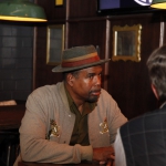 bar-talk_023